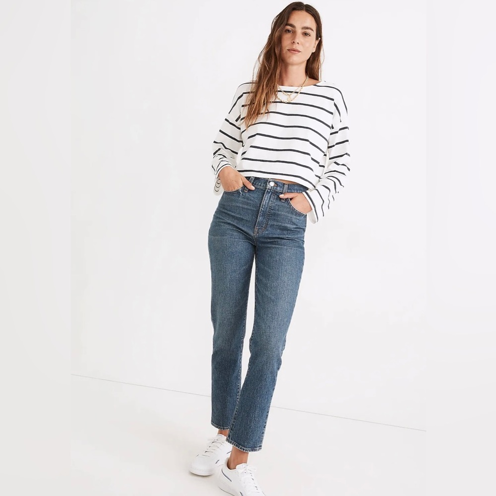 Madewell Petite Classic Straight Jean in Corson Wash